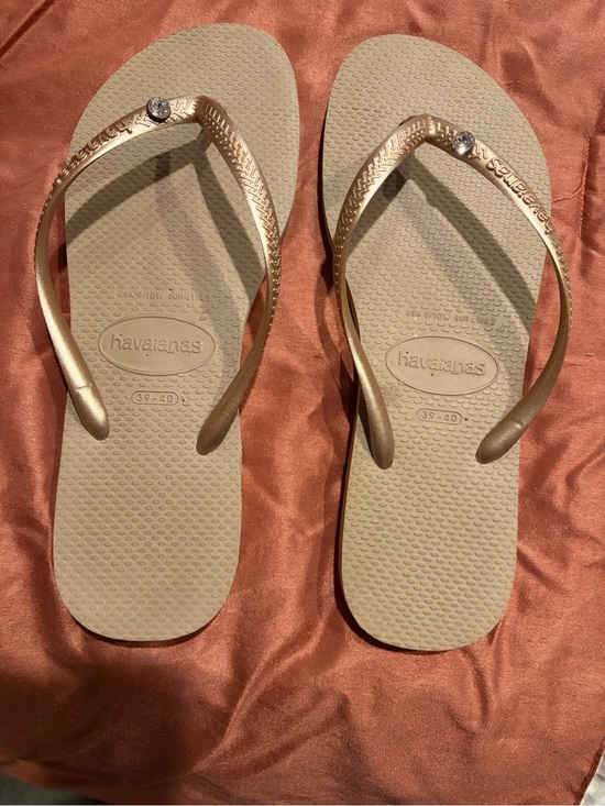 Havaianas Shoes - Havaianas Slim Crystal Glamour flip flops with Swarovski crystal accent